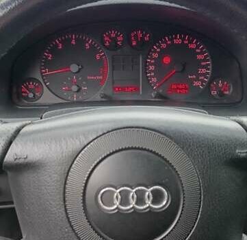 Серый Ауди А6, объемом двигателя 2.4 л и пробегом 364 тыс. км за 4000 $, фото 8 на Automoto.ua