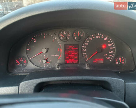 Сірий Ауді А6, об'ємом двигуна 2.5 л та пробігом 487 тис. км за 3900 $, фото 12 на Automoto.ua