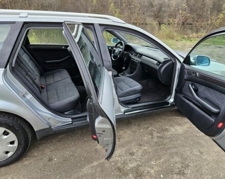 Серый Ауди А6, объемом двигателя 2.4 л и пробегом 256 тыс. км за 1650 $, фото 6 на Automoto.ua