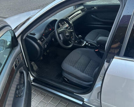 Серый Ауди А6, объемом двигателя 1.78 л и пробегом 310 тыс. км за 3300 $, фото 2 на Automoto.ua