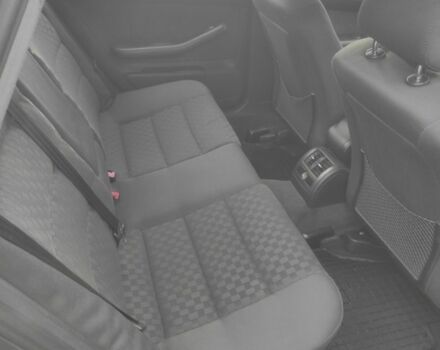 Серый Ауди А6, объемом двигателя 2.5 л и пробегом 300 тыс. км за 2500 $, фото 5 на Automoto.ua