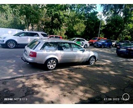 Серый Ауди А6, объемом двигателя 2.5 л и пробегом 350 тыс. км за 4500 $, фото 1 на Automoto.ua