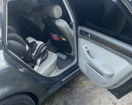 Серый Ауди А6, объемом двигателя 2.5 л и пробегом 381 тыс. км за 6000 $, фото 5 на Automoto.ua