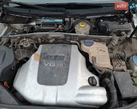 Серый Ауди А6, объемом двигателя 2.5 л и пробегом 300 тыс. км за 5850 $, фото 22 на Automoto.ua