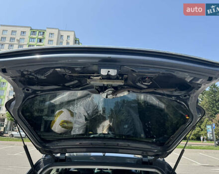 Сірий Ауді А6, об'ємом двигуна 1.9 л та пробігом 325 тис. км за 4000 $, фото 5 на Automoto.ua