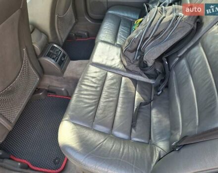 Серый Ауди А6, объемом двигателя 2.5 л и пробегом 385 тыс. км за 5800 $, фото 4 на Automoto.ua