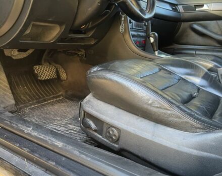 Серый Ауди А6, объемом двигателя 2.5 л и пробегом 350 тыс. км за 3999 $, фото 10 на Automoto.ua