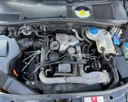 Сірий Ауді А6, об'ємом двигуна 2.5 л та пробігом 335 тис. км за 4600 $, фото 1 на Automoto.ua