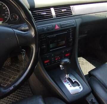 Ауди А6 2003 в Теплодаре на Automoto.ua Серый Ауди А6, объемом двигателя 2.5 л и пробегом 350 тыс. км за 5200 $, фото 2 на Automoto.ua