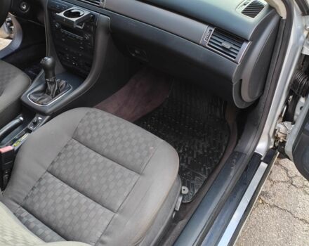 Серый Ауди А6, объемом двигателя 1.8 л и пробегом 247 тыс. км за 4200 $, фото 9 на Automoto.ua