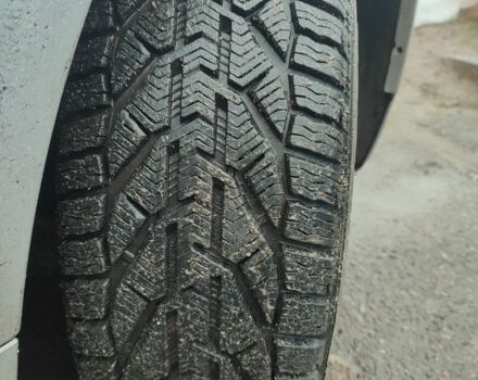 Сірий Ауді А6, об'ємом двигуна 2.5 л та пробігом 287 тис. км за 4555 $, фото 3 на Automoto.ua