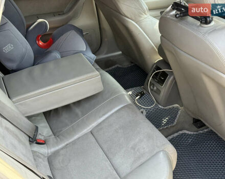 Серый Ауди А6, объемом двигателя 3.2 л и пробегом 262 тыс. км за 6200 $, фото 10 на Automoto.ua