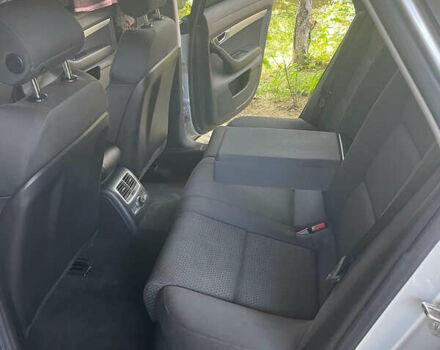 Сірий Ауді А6, об'ємом двигуна 2.39 л та пробігом 270 тис. км за 7500 $, фото 10 на Automoto.ua