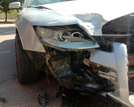 Серый Ауди А6, объемом двигателя 3 л и пробегом 400 тыс. км за 2700 $, фото 1 на Automoto.ua