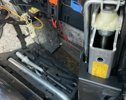 Сірий Ауді А6, об'ємом двигуна 2.7 л та пробігом 330 тис. км за 4550 $, фото 23 на Automoto.ua