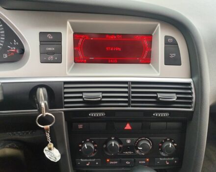 Серый Ауди А6, объемом двигателя 2 л и пробегом 251 тыс. км за 4700 $, фото 3 на Automoto.ua