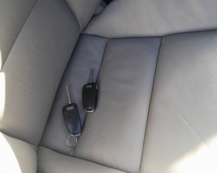 Сірий Ауді А6, об'ємом двигуна 2.7 л та пробігом 300 тис. км за 3800 $, фото 14 на Automoto.ua