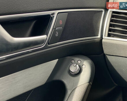 Сірий Ауді А6, об'ємом двигуна 1.98 л та пробігом 206 тис. км за 9999 $, фото 52 на Automoto.ua