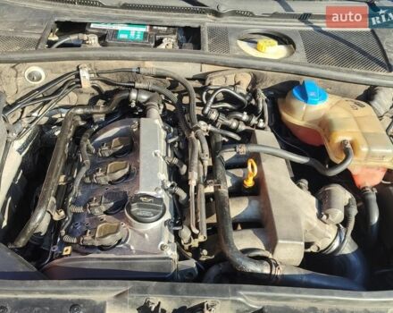 Серый Ауди А6, объемом двигателя 1.78 л и пробегом 260 тыс. км за 4060 $, фото 1 на Automoto.ua