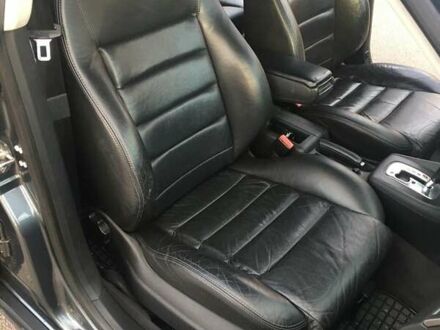 Серый Ауди А6, объемом двигателя 2.4 л и пробегом 285 тыс. км за 6399 $, фото 1 на Automoto.ua