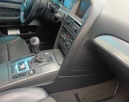 Серый Ауди А6, объемом двигателя 2.4 л и пробегом 280 тыс. км за 1850 $, фото 1 на Automoto.ua