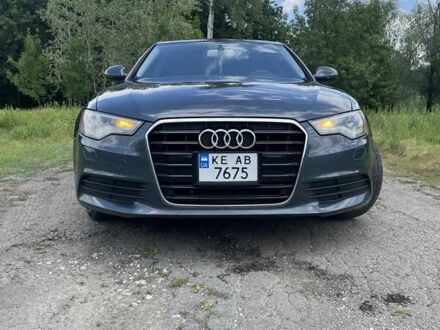 Ауди А6 2013 в Новомосковске на Automoto.ua Серый Ауди А6, объемом двигателя 2 л и пробегом 255 тыс. км за 14000 $, фото 1 на Automoto.ua