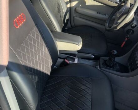 Синий Ауди А6, объемом двигателя 2.4 л и пробегом 570 тыс. км за 5000 $, фото 4 на Automoto.ua