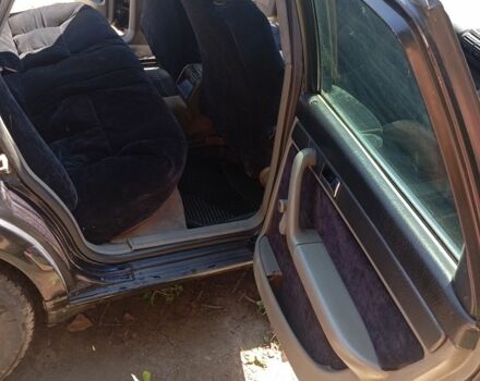 Синий Ауди А6, объемом двигателя 2.6 л и пробегом 400 тыс. км за 2500 $, фото 7 на Automoto.ua