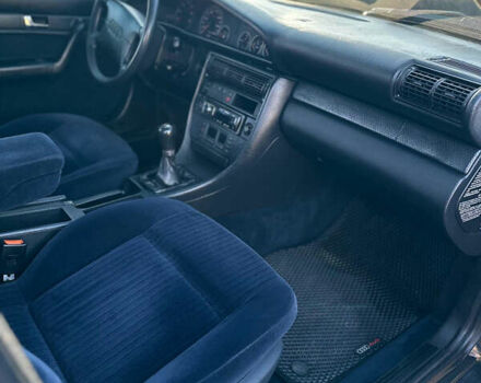 Синий Ауди А6, объемом двигателя 2.6 л и пробегом 290 тыс. км за 3700 $, фото 12 на Automoto.ua