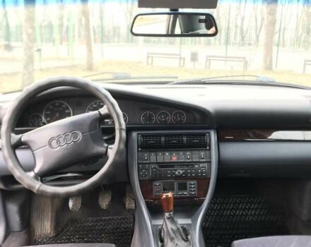 Синий Ауди А6, объемом двигателя 2.6 л и пробегом 300 тыс. км за 3200 $, фото 4 на Automoto.ua