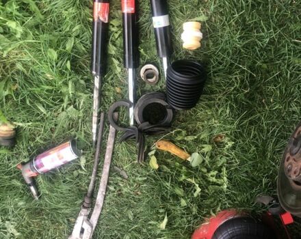 Синий Ауди А6, объемом двигателя 2.5 л и пробегом 350 тыс. км за 2700 $, фото 20 на Automoto.ua