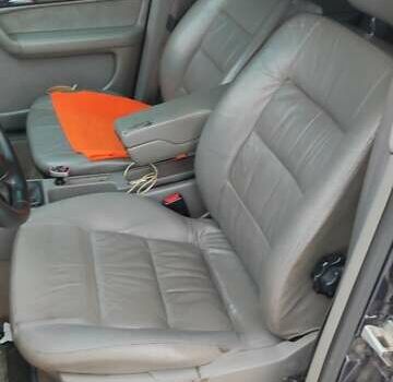 Ауди А6 1996 в Прилуках на Automoto.ua Синий Ауди А6, объемом двигателя 2.6 л и пробегом 362 тыс. км за 3300 $, фото 11 на Automoto.ua