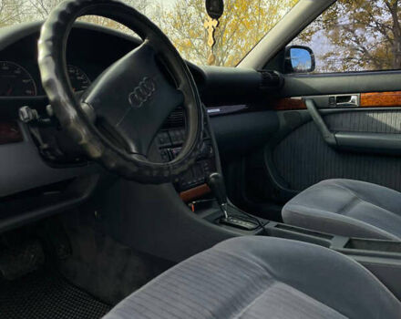 Синий Ауди А6, объемом двигателя 2.6 л и пробегом 416 тыс. км за 3000 $, фото 10 на Automoto.ua