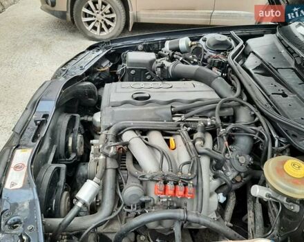 Синий Ауди А6, объемом двигателя 1.8 л и пробегом 375 тыс. км за 4500 $, фото 6 на Automoto.ua