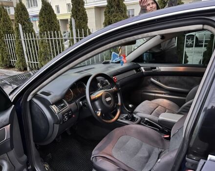 Синий Ауди А6, объемом двигателя 1.8 л и пробегом 360 тыс. км за 2800 $, фото 8 на Automoto.ua