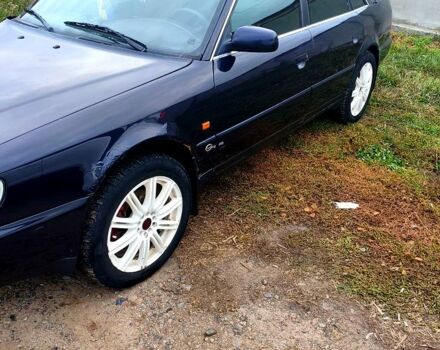 Синий Ауди А6, объемом двигателя 2.5 л и пробегом 500 тыс. км за 3500 $, фото 1 на Automoto.ua