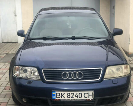 Синий Ауди А6, объемом двигателя 1.9 л и пробегом 319 тыс. км за 4500 $, фото 1 на Automoto.ua