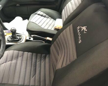 Синий Ауди А6, объемом двигателя 1.78 л и пробегом 500 тыс. км за 4200 $, фото 7 на Automoto.ua