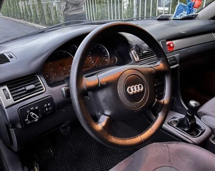 Синий Ауди А6, объемом двигателя 1.8 л и пробегом 360 тыс. км за 2800 $, фото 10 на Automoto.ua