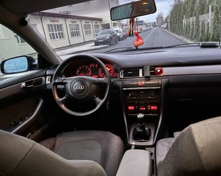 Синий Ауди А6, объемом двигателя 1.8 л и пробегом 360 тыс. км за 2800 $, фото 11 на Automoto.ua