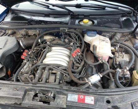 Синий Ауди А6, объемом двигателя 2.8 л и пробегом 304 тыс. км за 3500 $, фото 6 на Automoto.ua