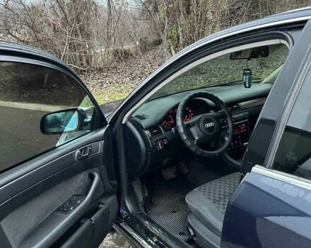 Синій Ауді А6, об'ємом двигуна 2.4 л та пробігом 330 тис. км за 3900 $, фото 2 на Automoto.ua