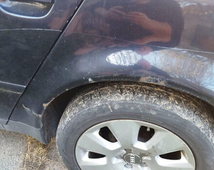 Синій Ауді А6, об'ємом двигуна 2.4 л та пробігом 293 тис. км за 2100 $, фото 3 на Automoto.ua