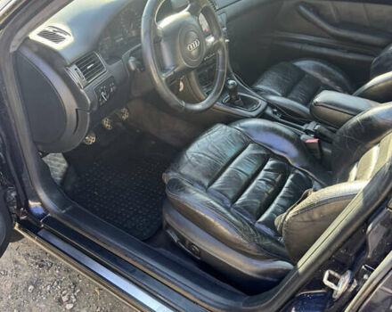 Синий Ауди А6, объемом двигателя 1.8 л и пробегом 373 тыс. км за 2700 $, фото 9 на Automoto.ua