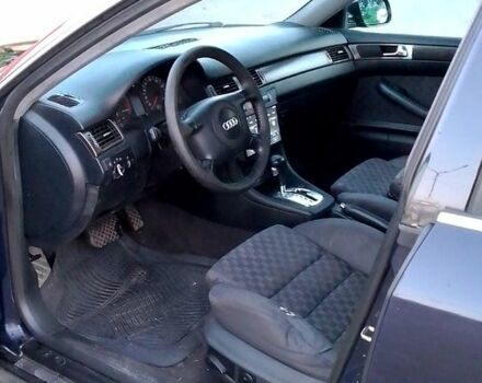 Синий Ауди А6, объемом двигателя 1.8 л и пробегом 462 тыс. км за 3500 $, фото 6 на Automoto.ua