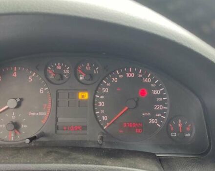 Синій Ауді А6, об'ємом двигуна 2 л та пробігом 376 тис. км за 3800 $, фото 4 на Automoto.ua