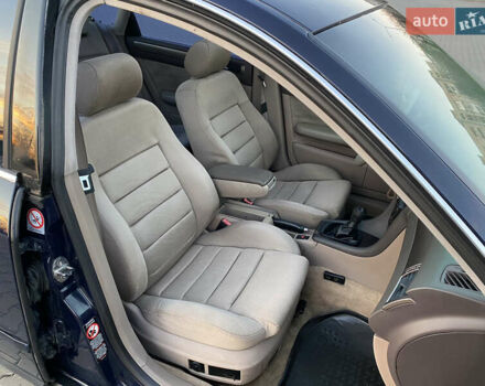 Синий Ауди А6, объемом двигателя 1.78 л и пробегом 360 тыс. км за 3800 $, фото 18 на Automoto.ua