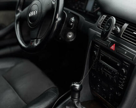 Синий Ауди А6, объемом двигателя 1.78 л и пробегом 264 тыс. км за 4200 $, фото 12 на Automoto.ua