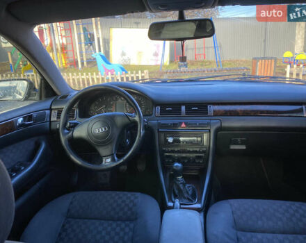 Синий Ауди А6, объемом двигателя 1.78 л и пробегом 342 тыс. км за 3200 $, фото 6 на Automoto.ua