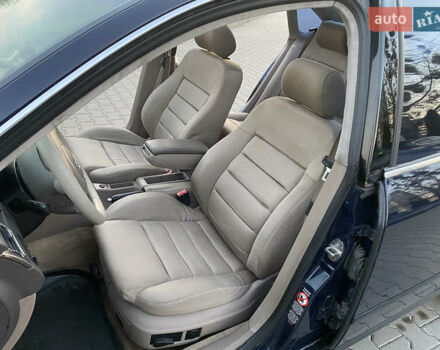 Синий Ауди А6, объемом двигателя 1.78 л и пробегом 360 тыс. км за 3800 $, фото 27 на Automoto.ua